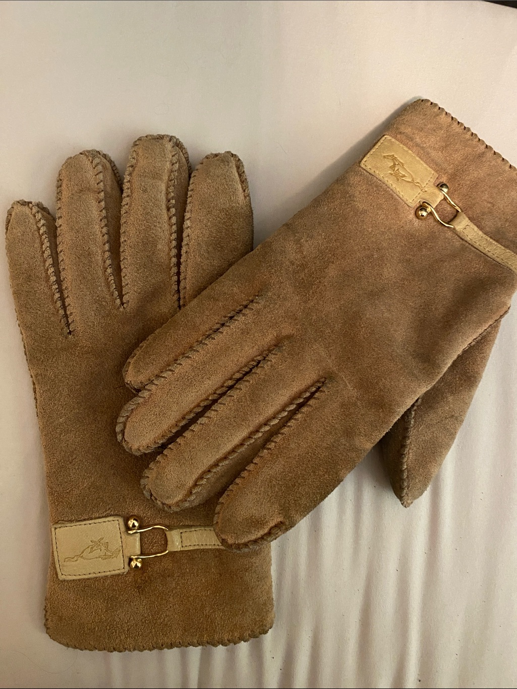 Leather Gloves With Horse Decorative Buckle - Tan